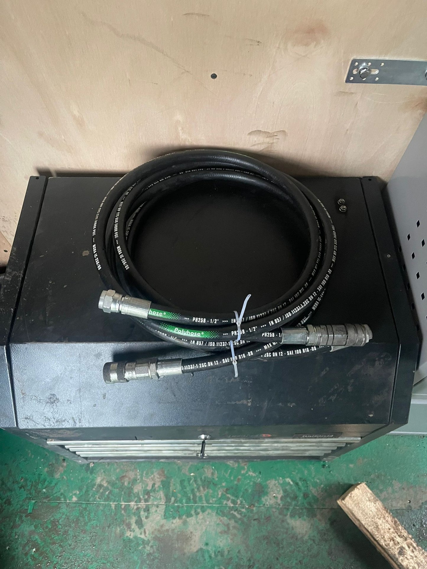 Hydraulic Hose Repairs and Replacements (On-site & Workshop)